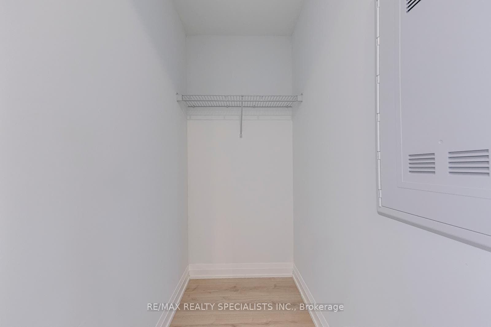 412 Silver Maple Road Unit 314 photo 28