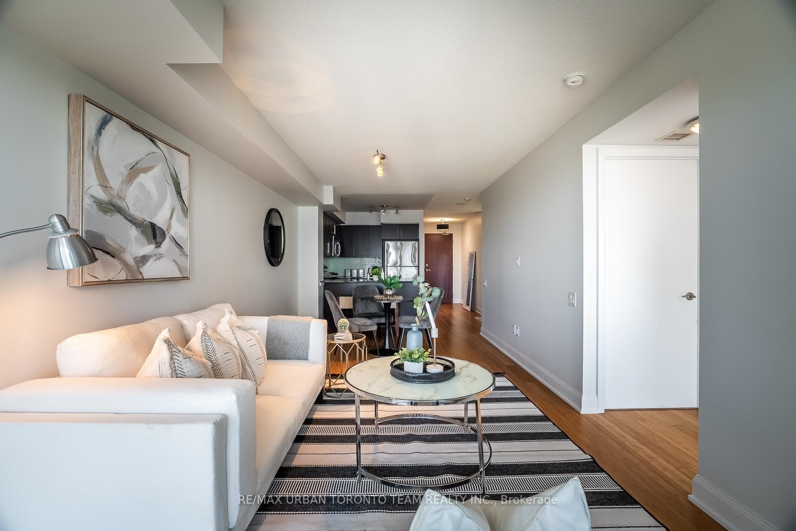 2181 Yonge Street Unit 2903 photo 24