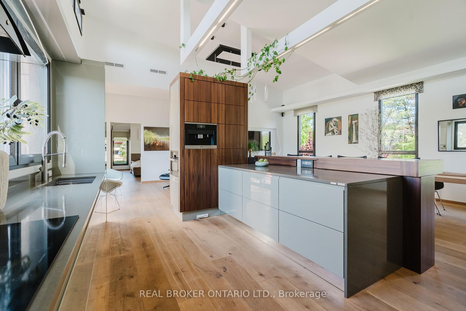 5879 Leitrim Road photo 13