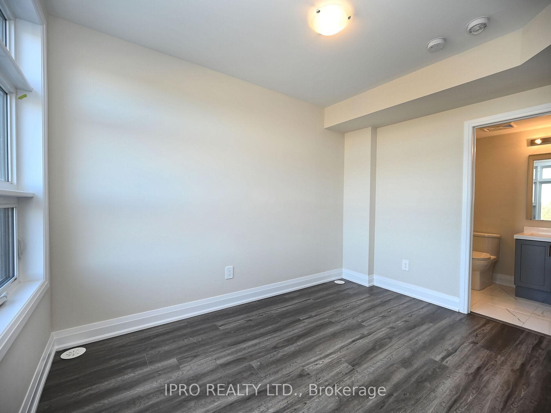 1573 Rose Way Unit 121 photo 21