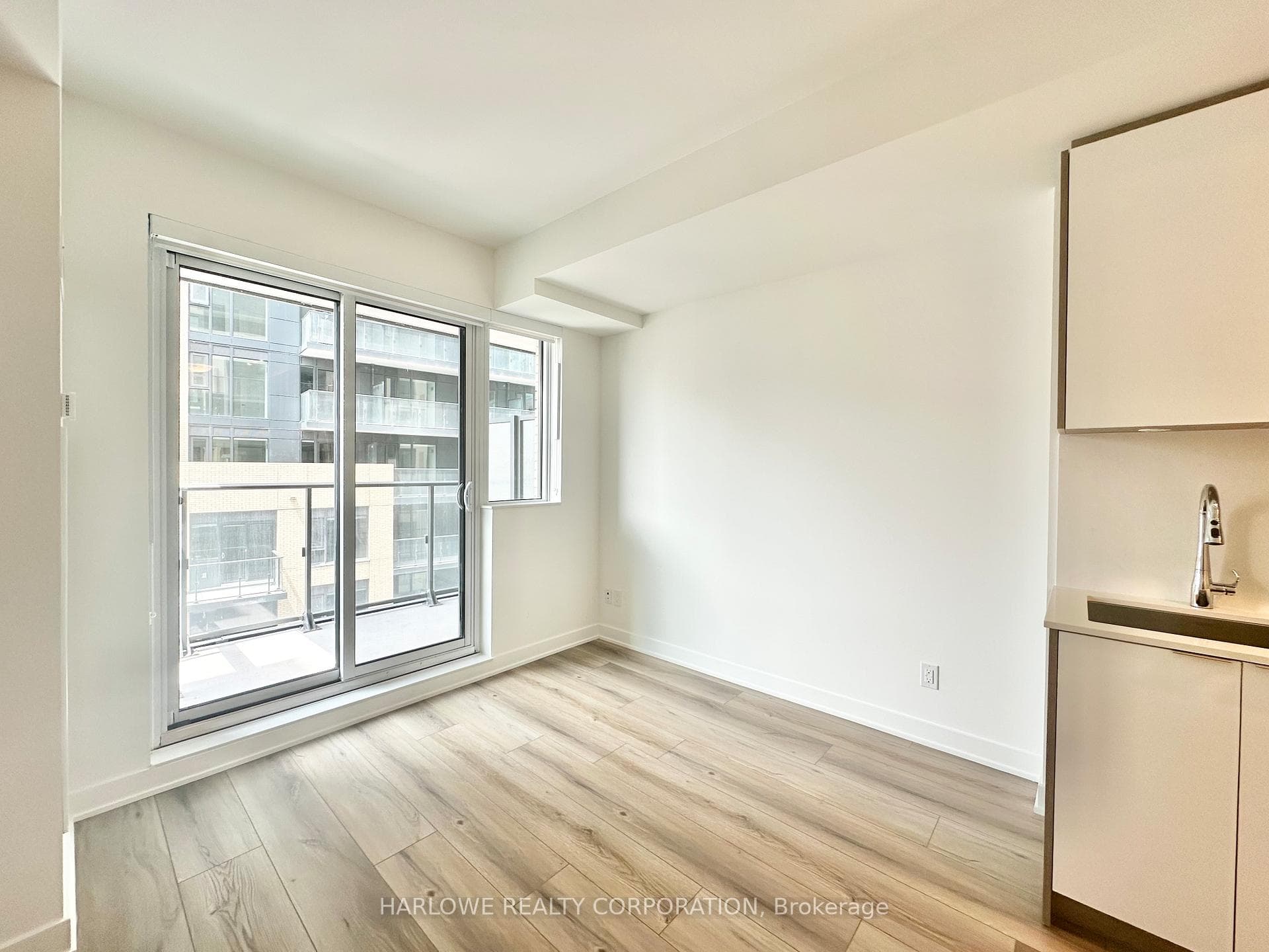543 Richmond Street Unit 812 photo 5