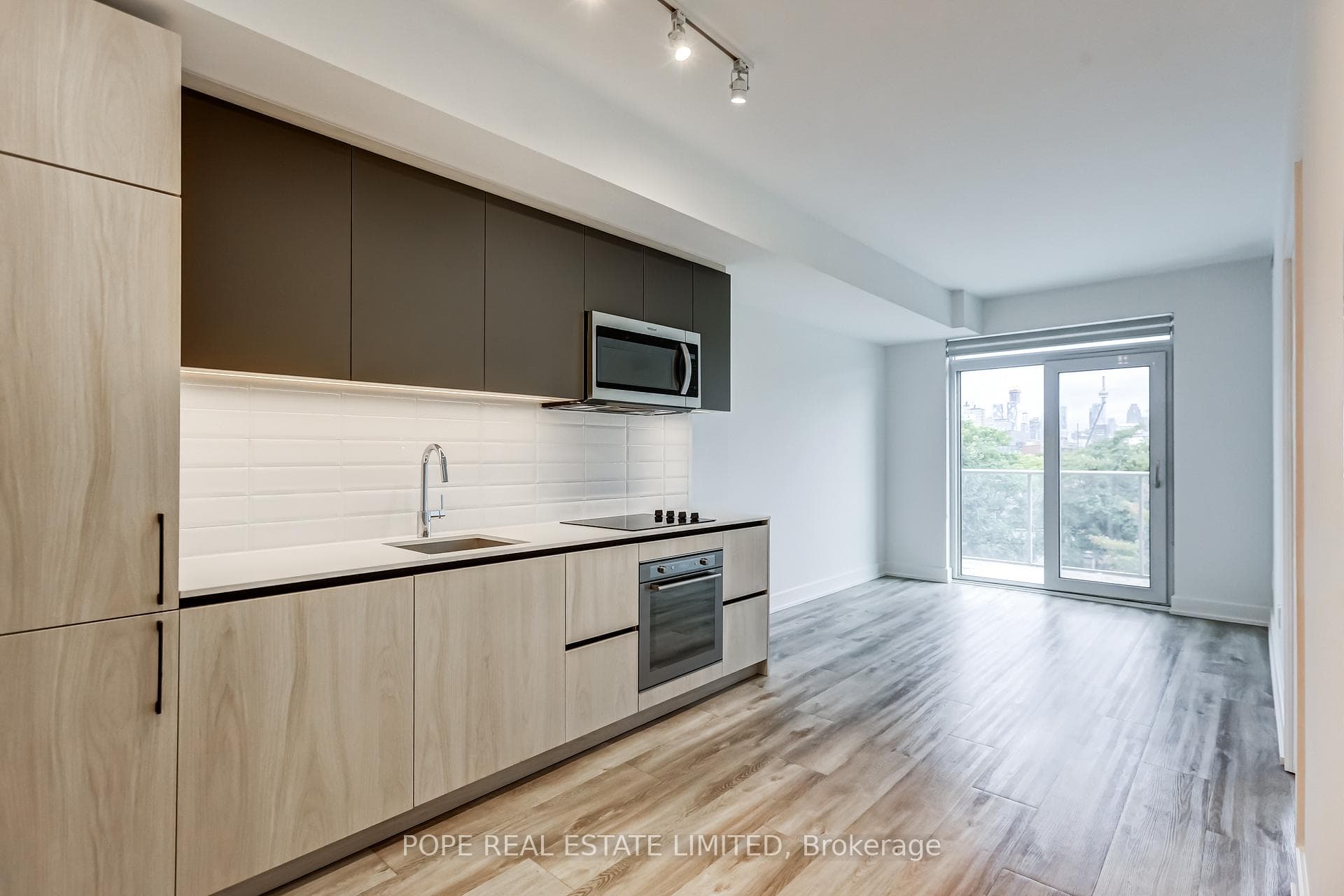 150 Logan Avenue Unit 509 photo 2