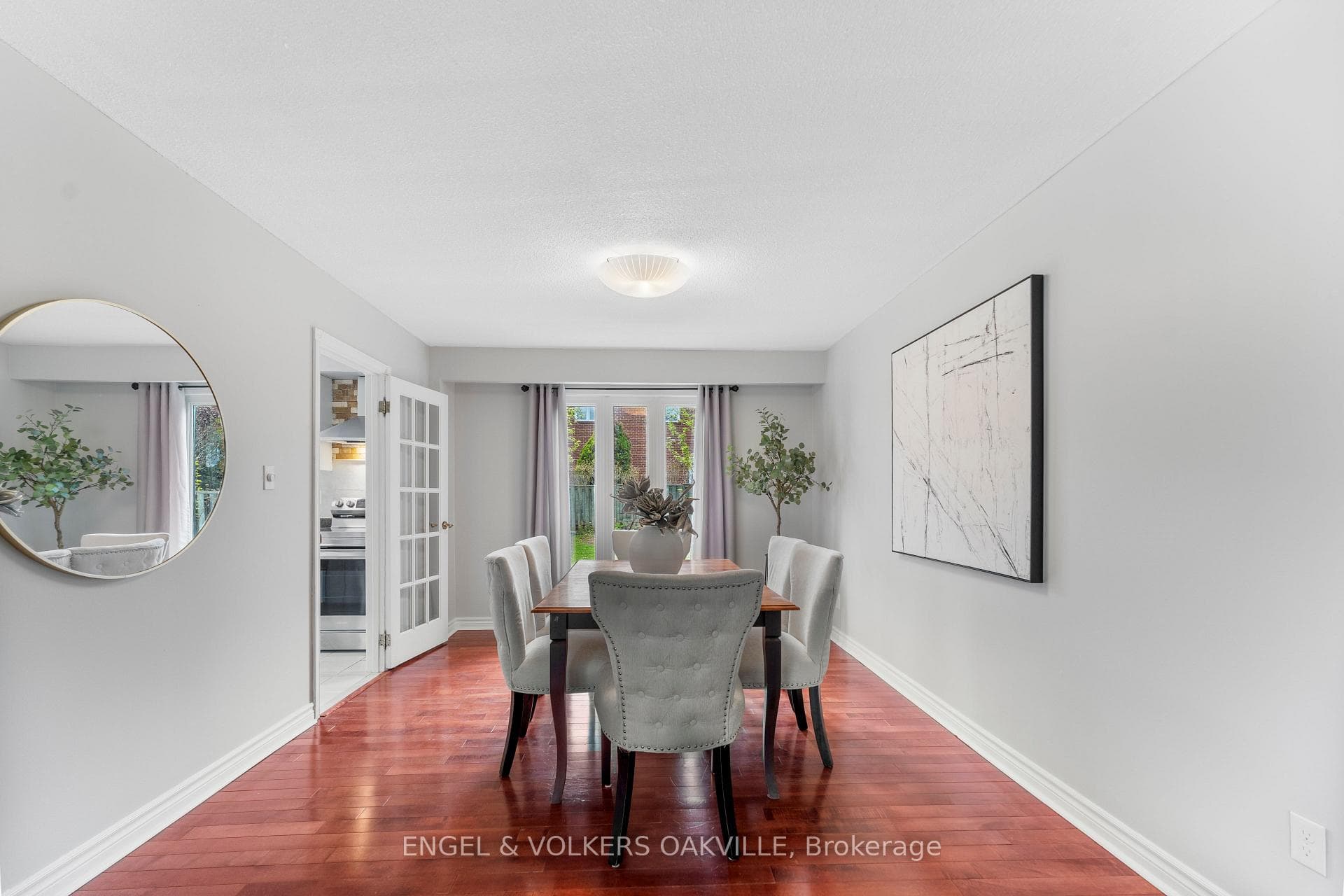 1487 Grand Boulevard photo 12