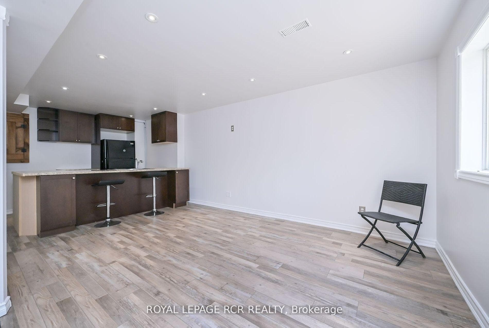 22 Coburn Crescent photo 29