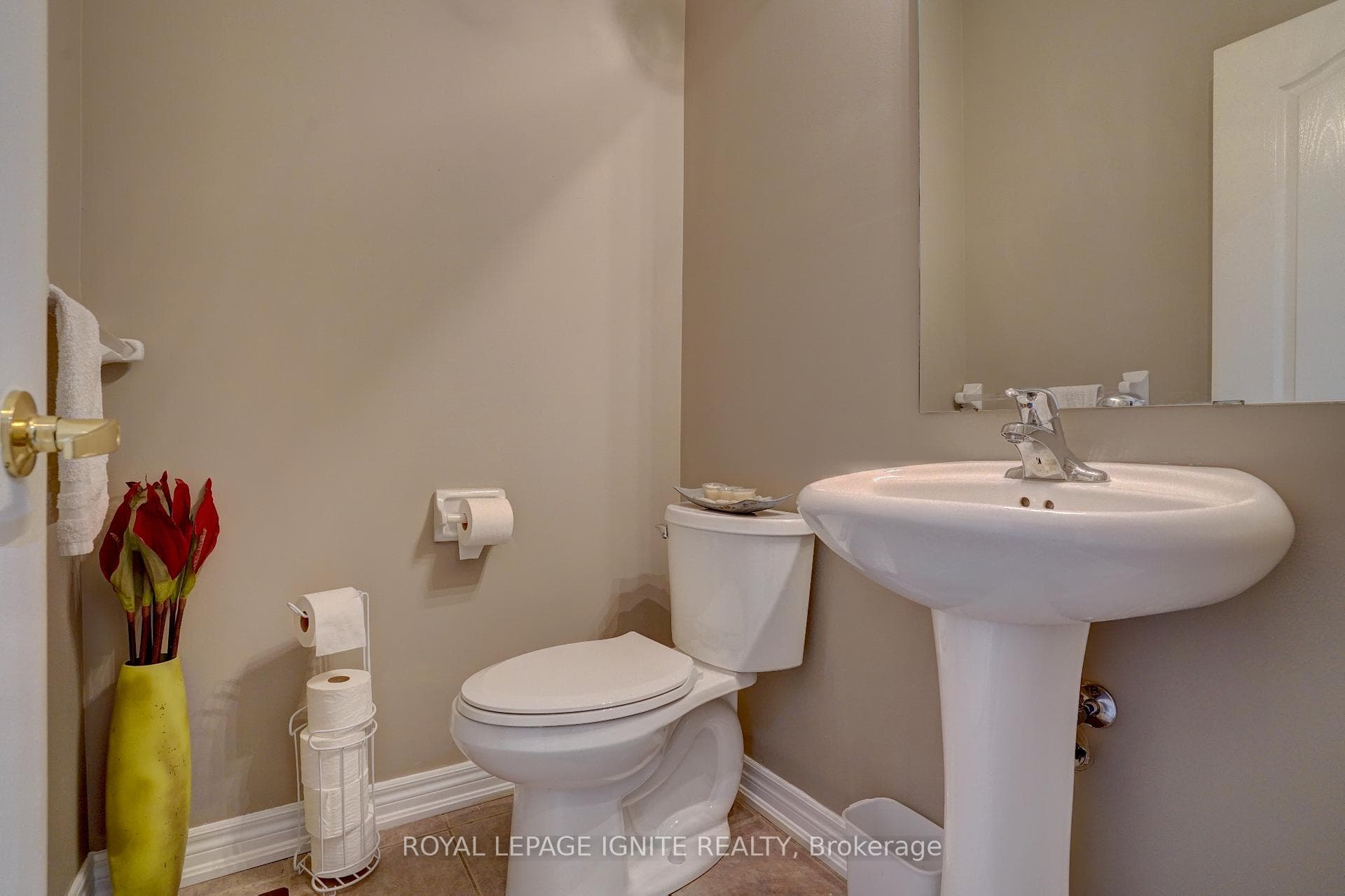 82 Seahorse Avenue photo 16