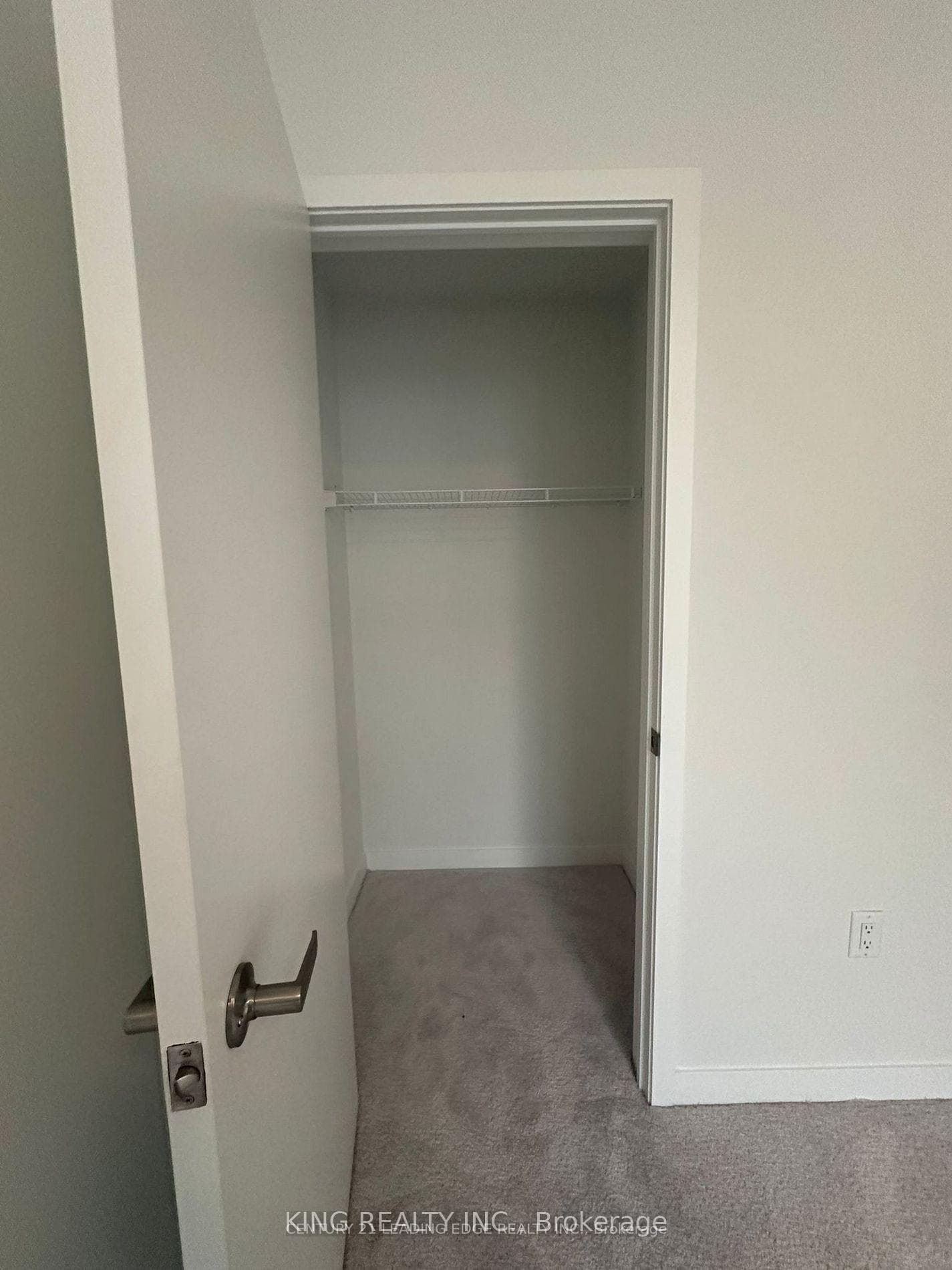 3409 Ridgeway Drive Unit 32 photo 12