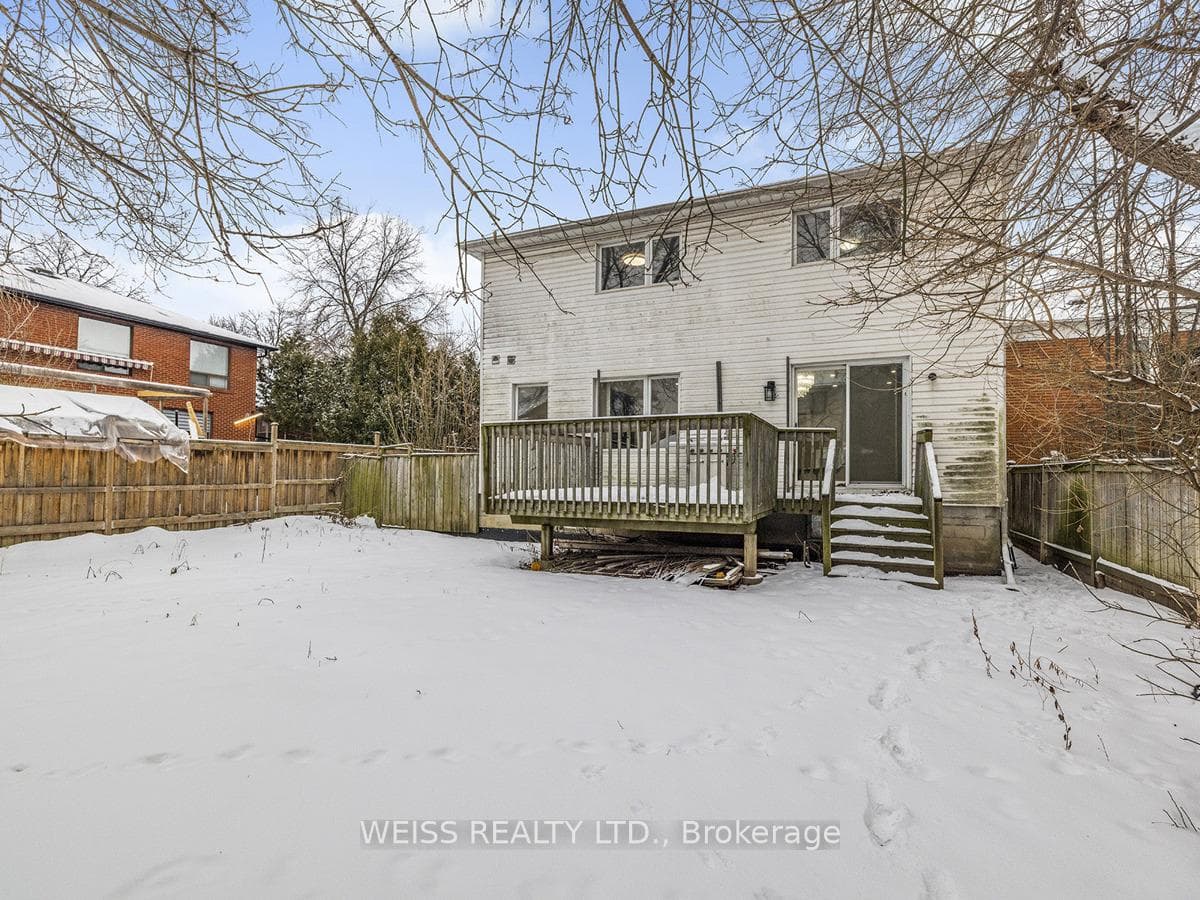 98 Frontenac Avenue photo 36