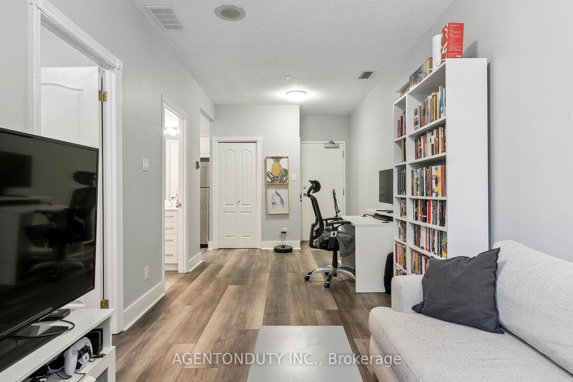 393 King Street Unit 708 photo 22