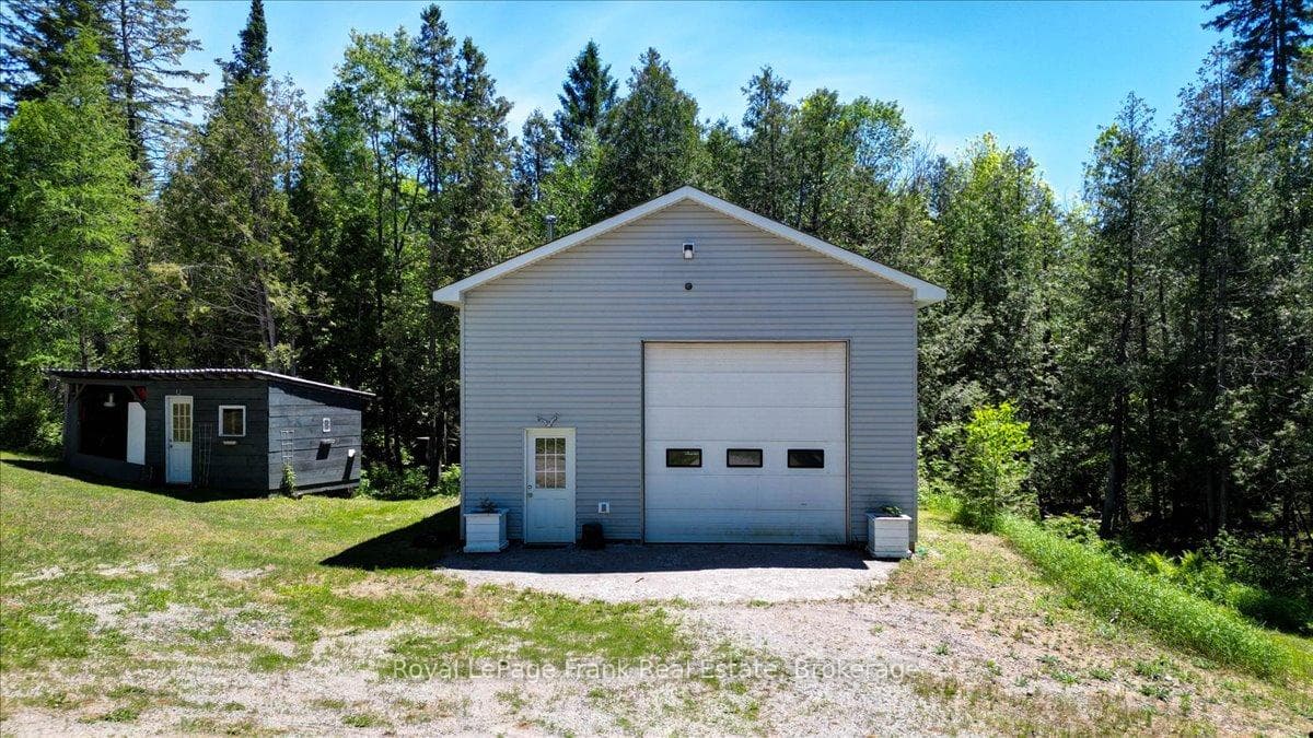 2523 Old Hastings Road photo 44