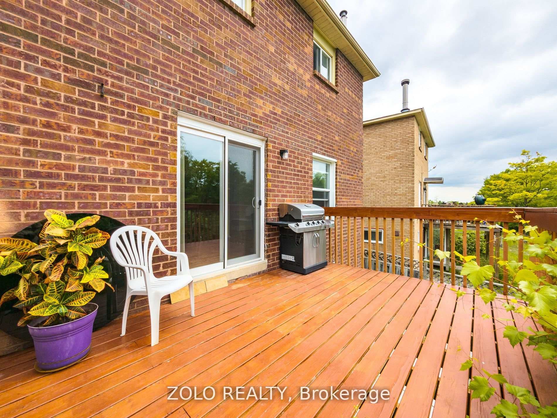 15 Squire Drive photo 8