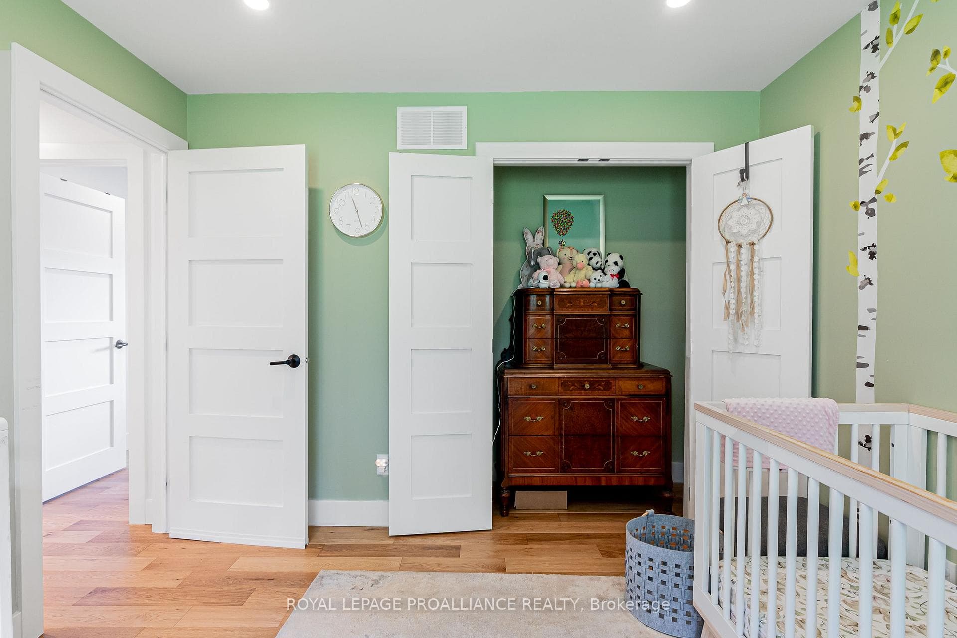 39 Faircrest Boulevard photo 24
