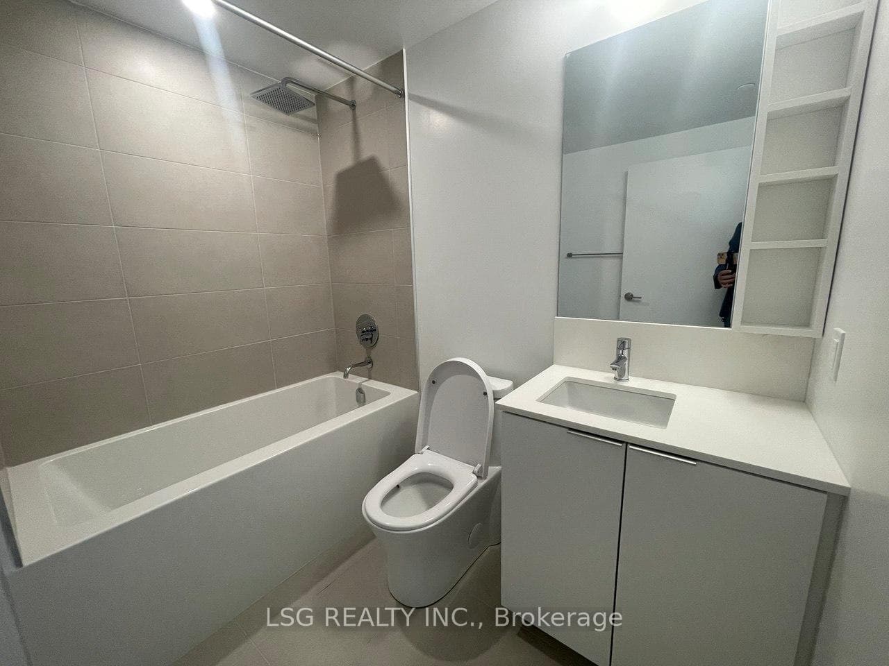8 WELLESLY Street Unit 2305 photo 19