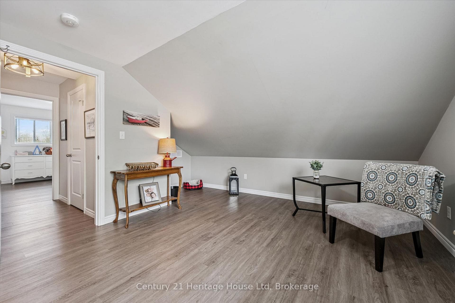 584077 Beachville Road photo 36