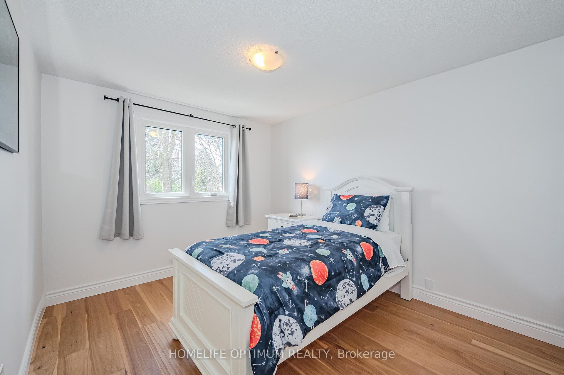 30 Burton Road photo 25