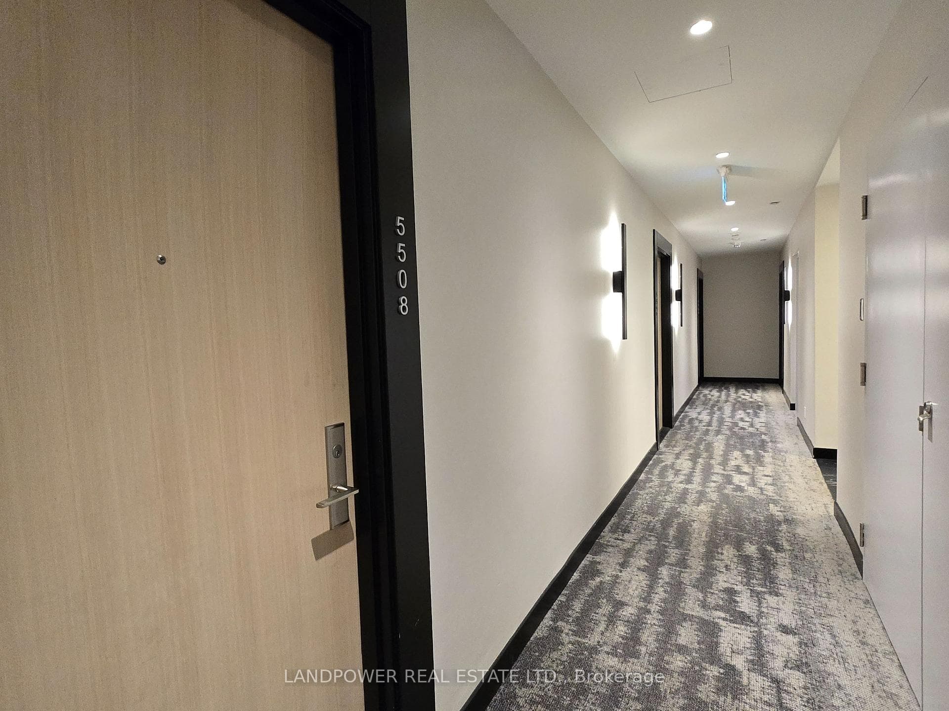 395 Bloor Street Unit 5508 photo 7