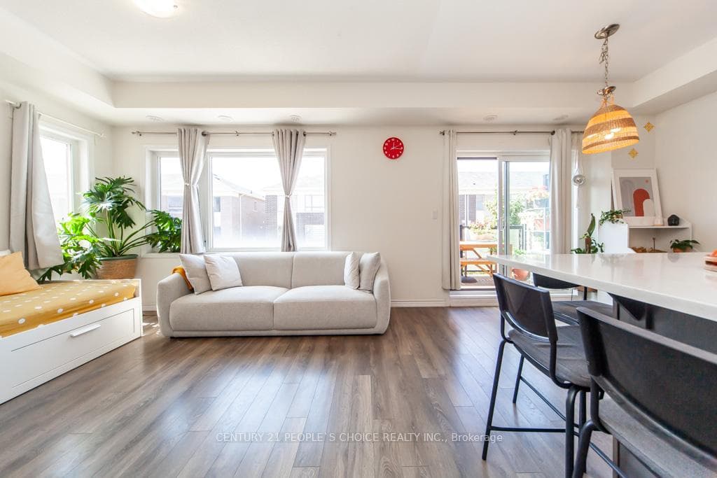 250 Lagerfeld Drive Unit 12 photo 13