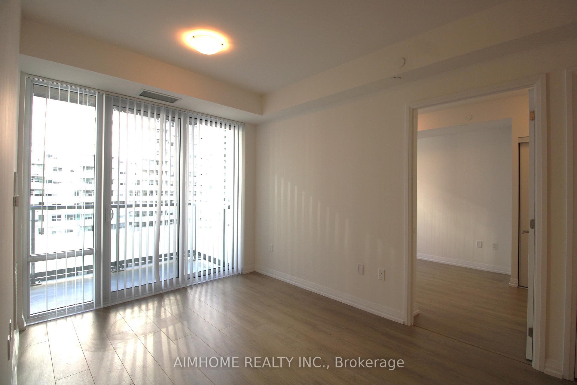 50 Dunfield Avenue Unit 1020 photo 11