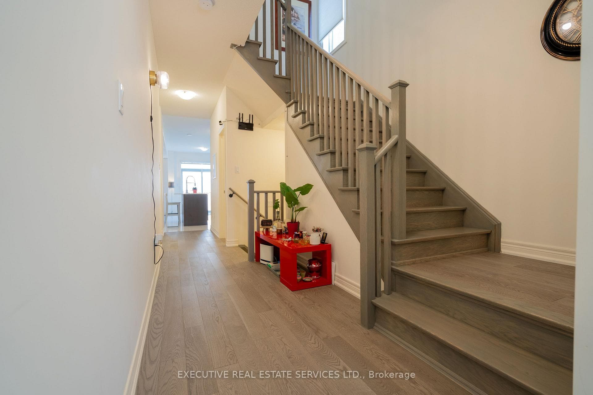 101 Cobriza Crescent photo 5