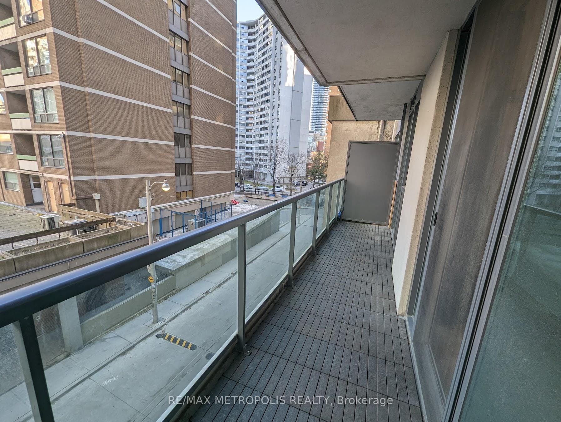 1121 Bay Street Unit 308 photo 8