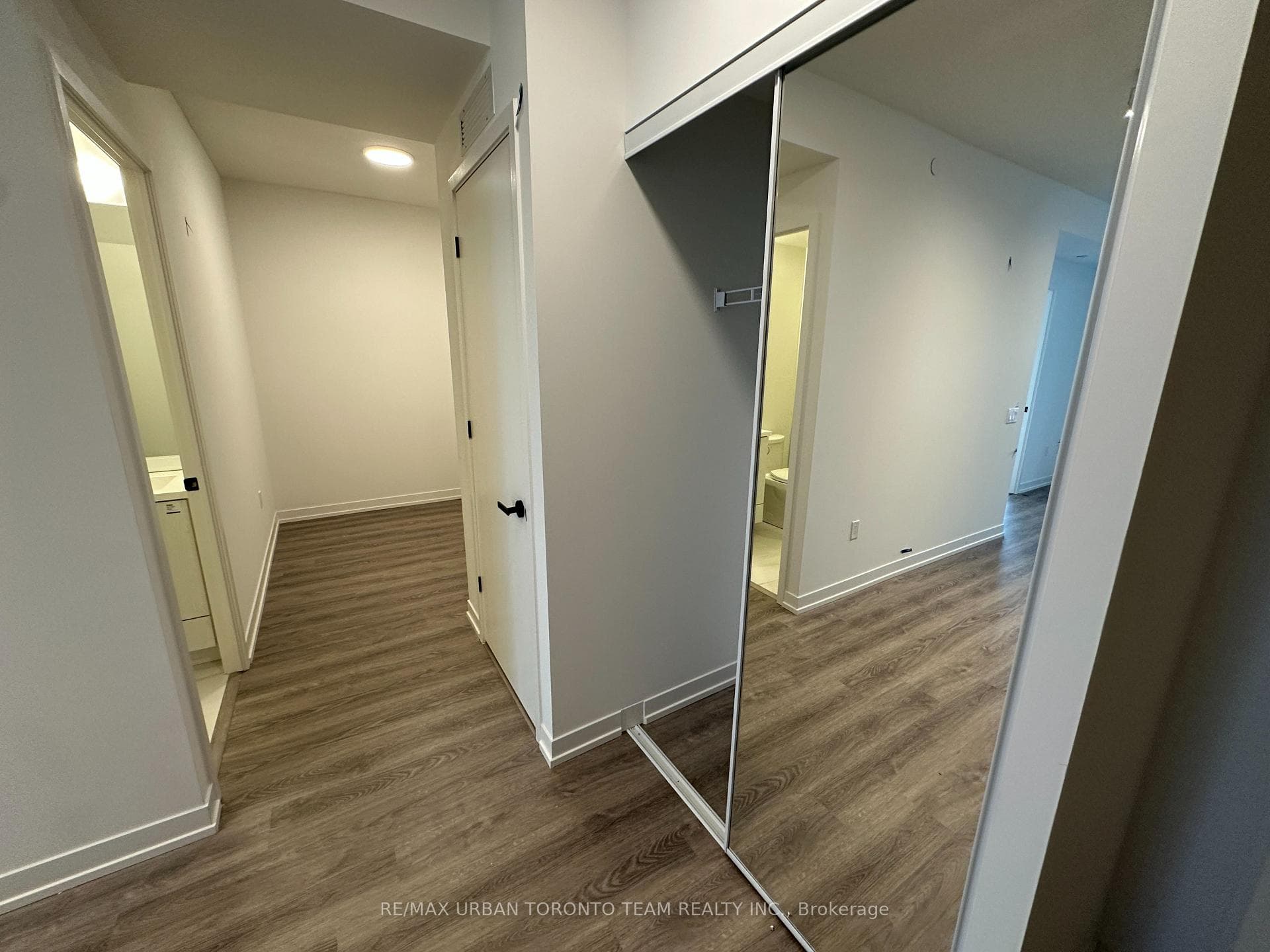8 Interchange Way Unit 5107 photo 16