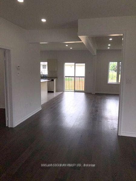 101 Werry Avenue photo 4