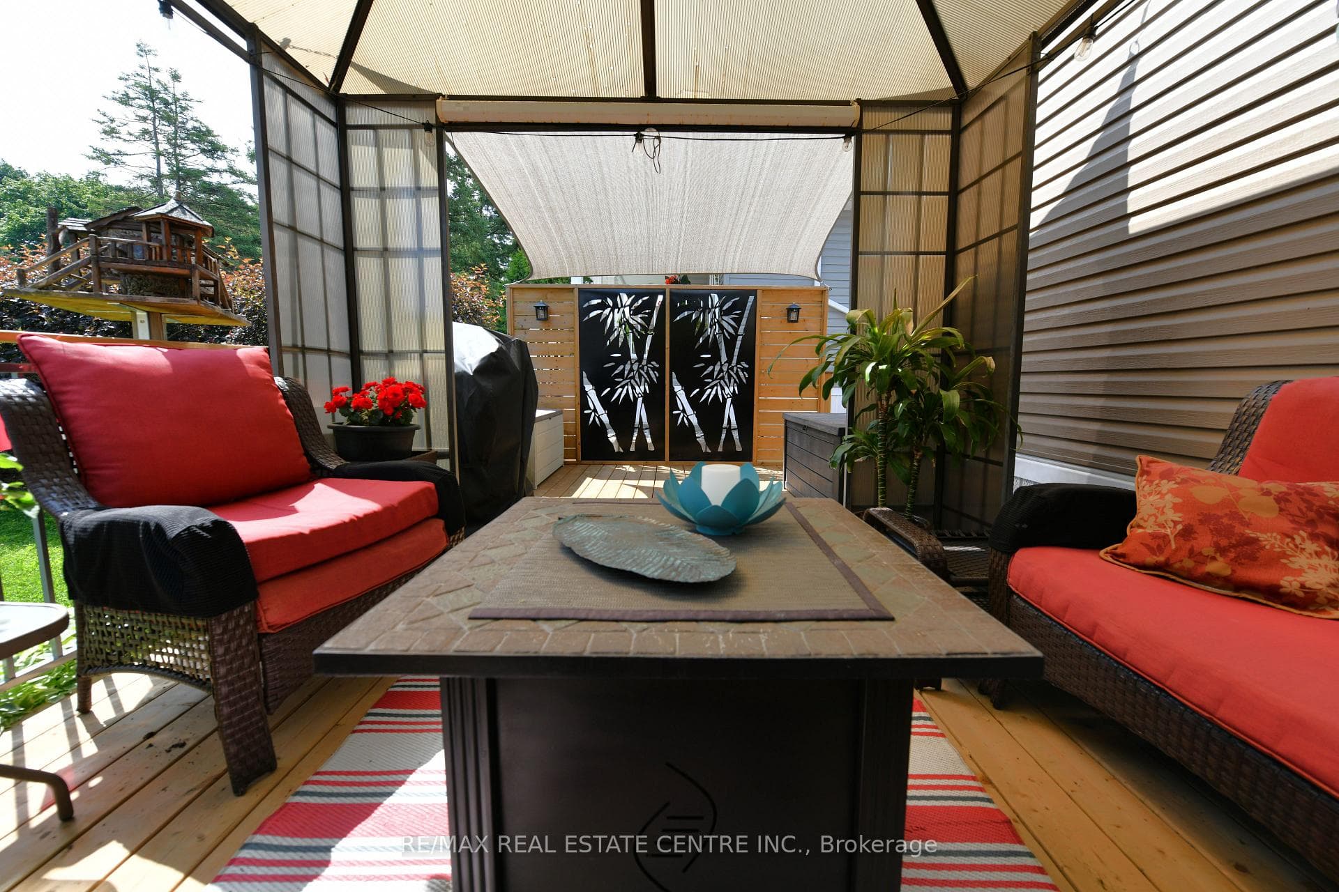 1429 SHEFFIELD Road photo 23