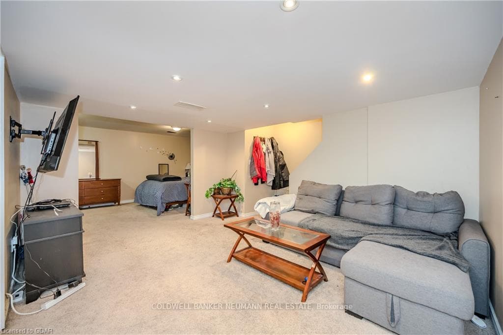 365 Watson Parkway Unit 7 photo 23