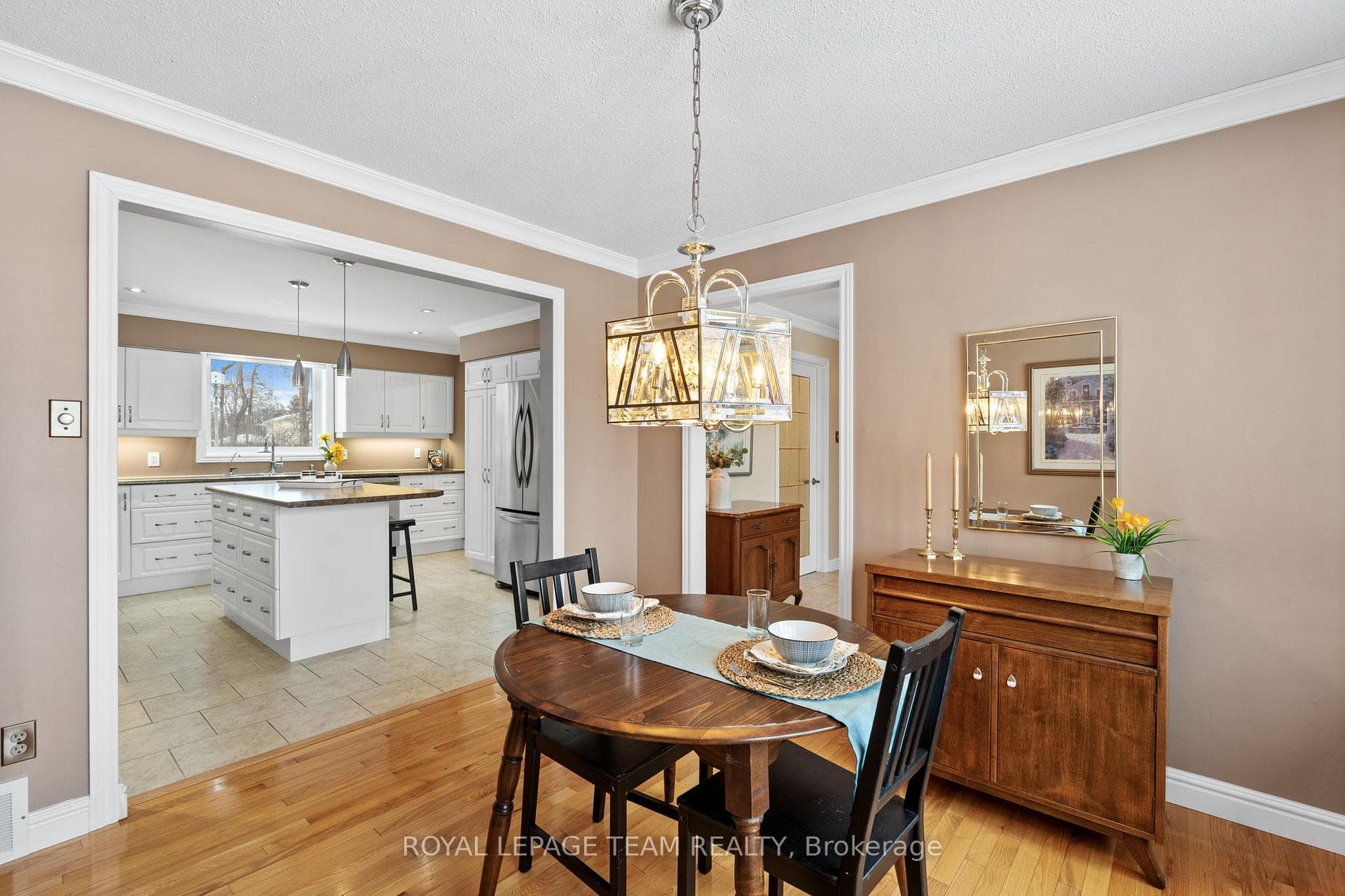 240 Wilson Street photo 17
