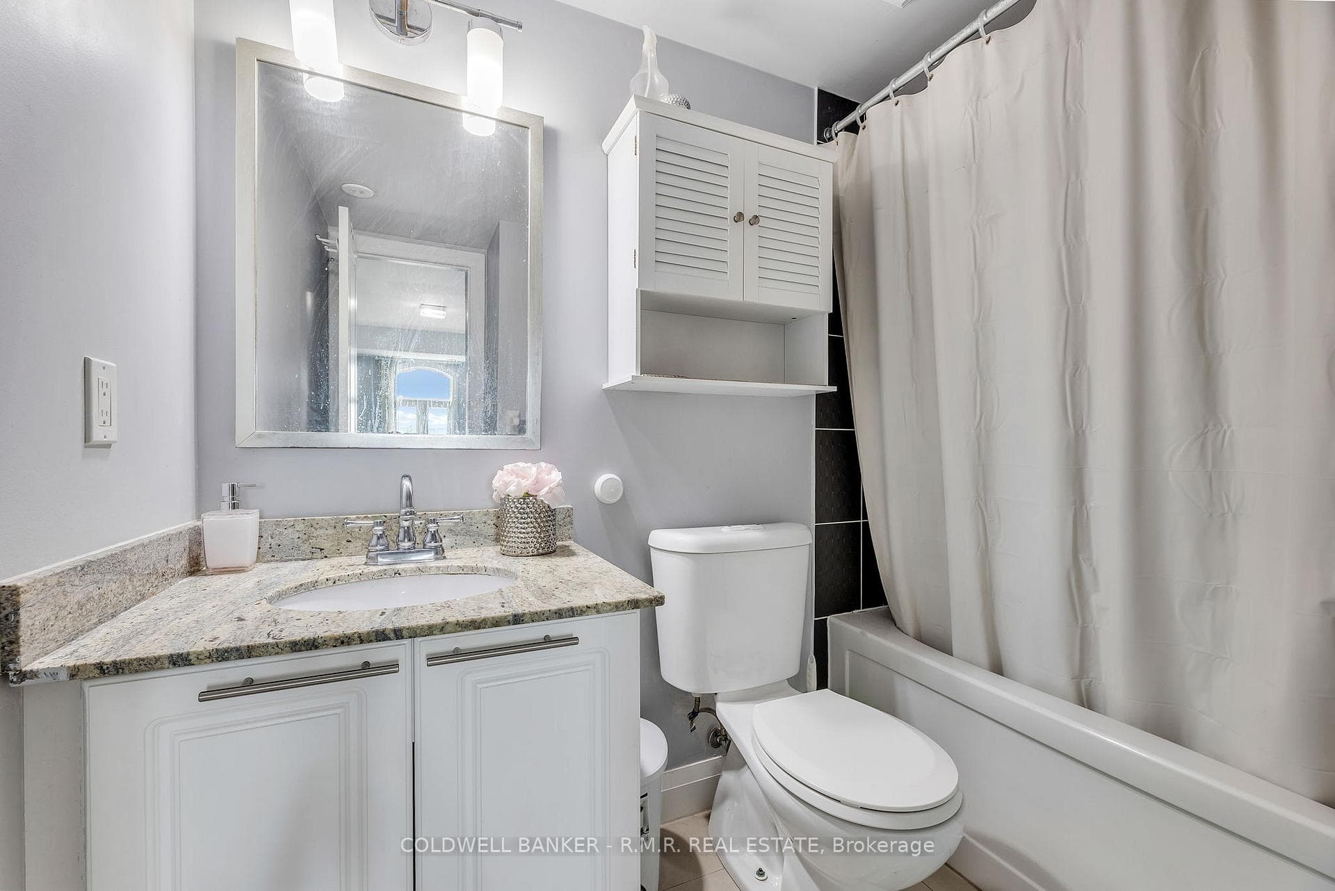 326 John Street Unit 284 photo 19