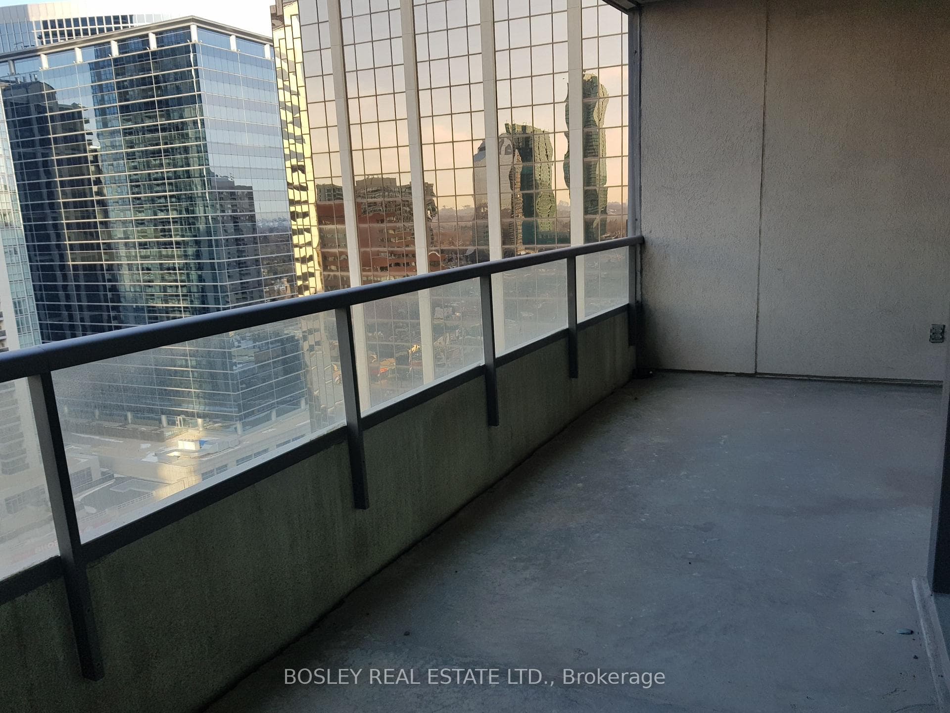 23 Hollywood Avenue Unit 2101 photo 19