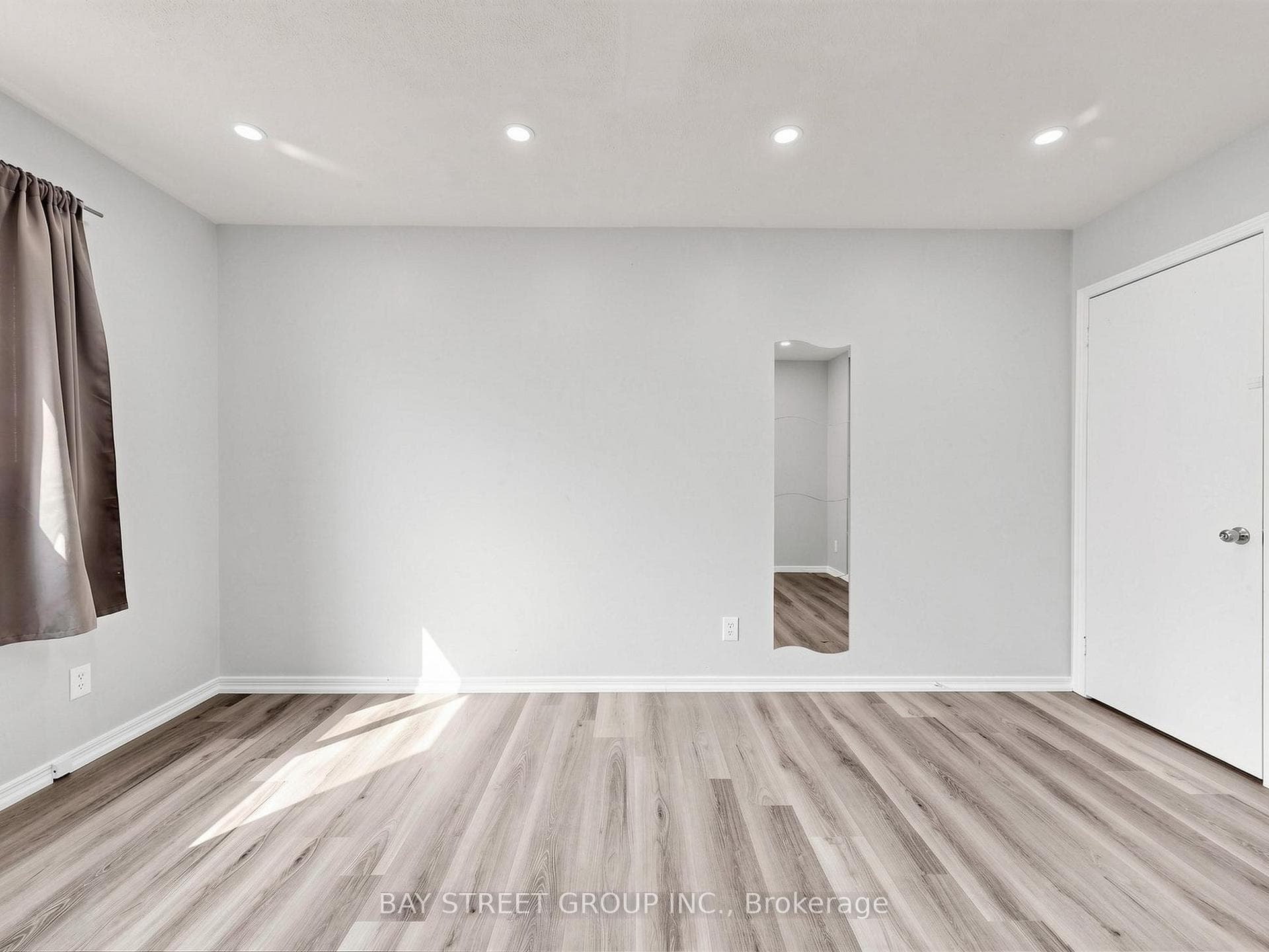 42 Robbinstone Drive photo 32