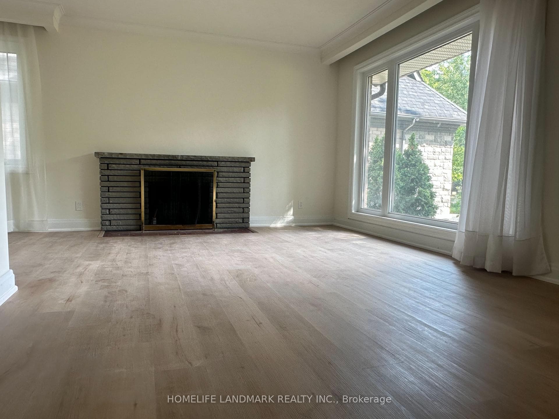 425 Maple Grove Drive photo 9