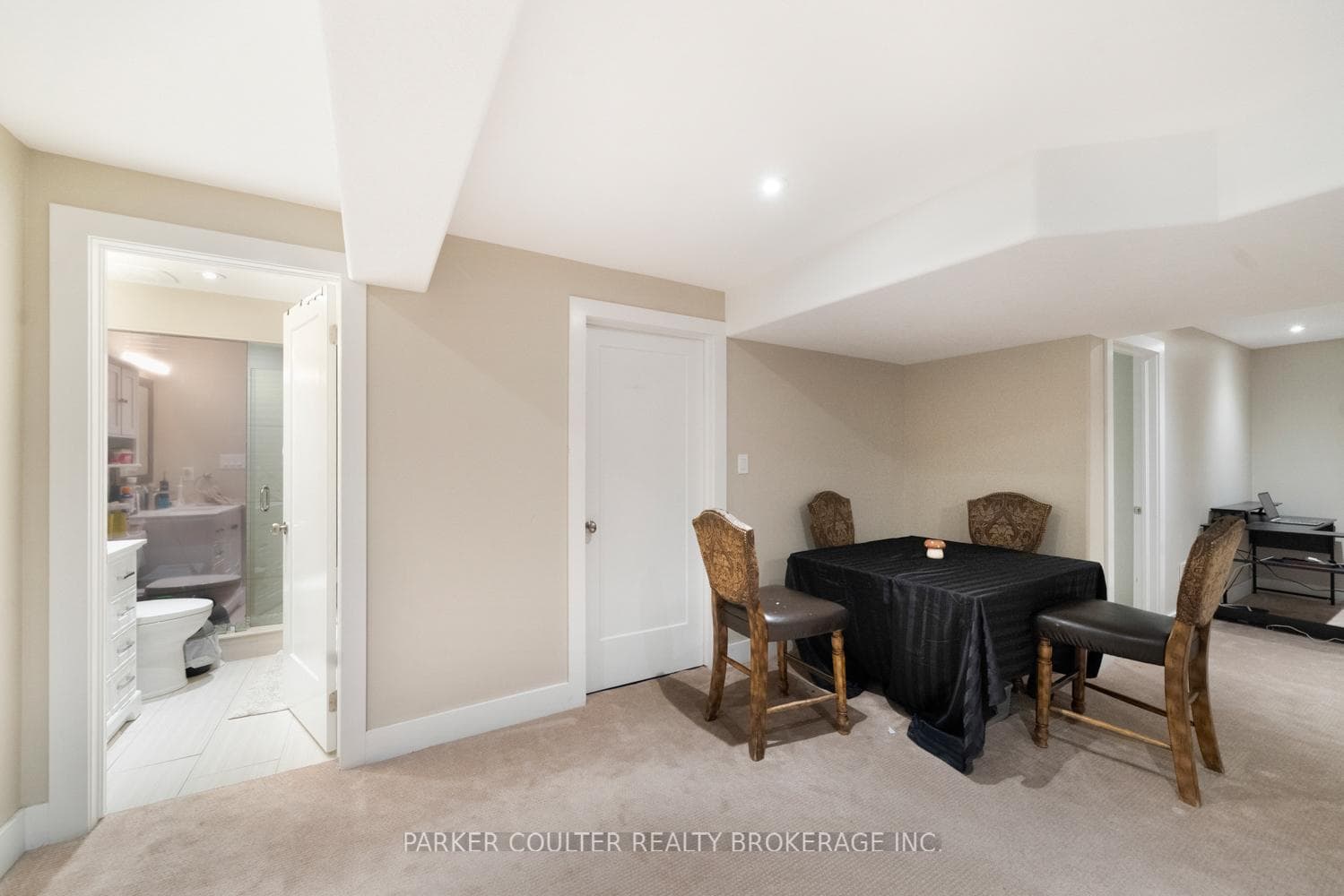 107 Cumming Drive photo 33