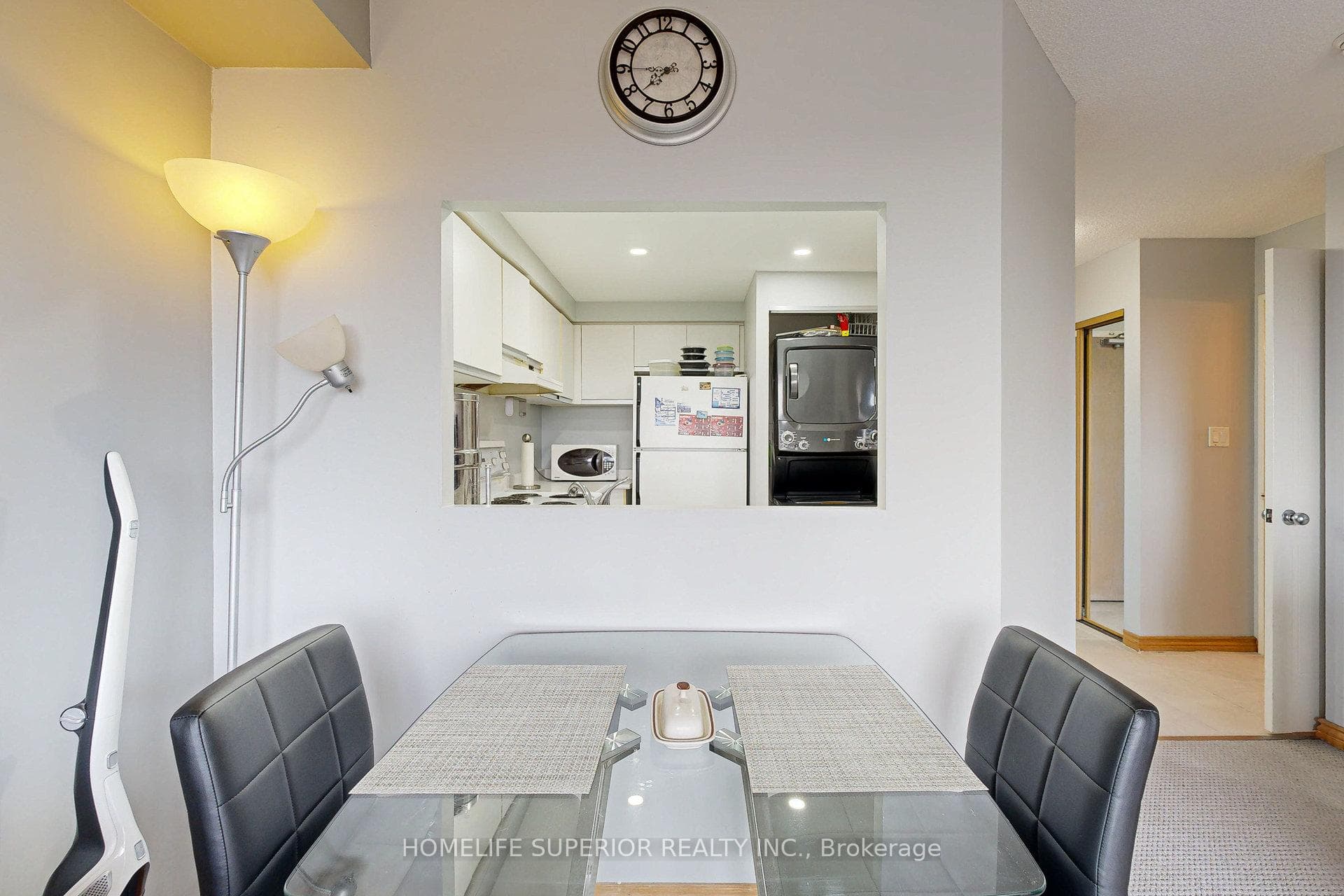 711 Rossland Road Unit 603 photo 13