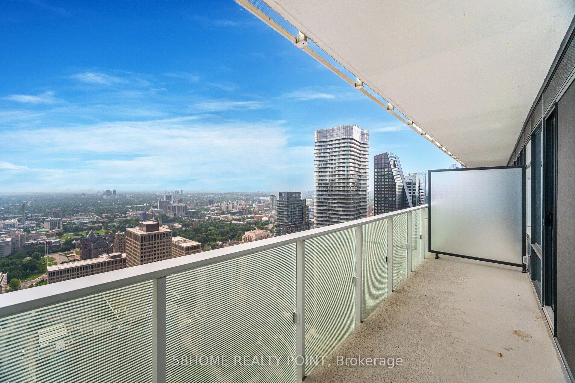 501 Yonge Street Unit 4301 photo 16
