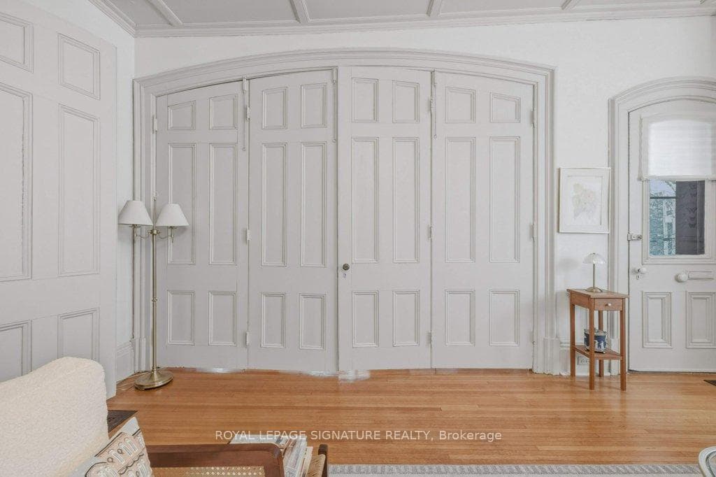 172 Dundas Street photo 13