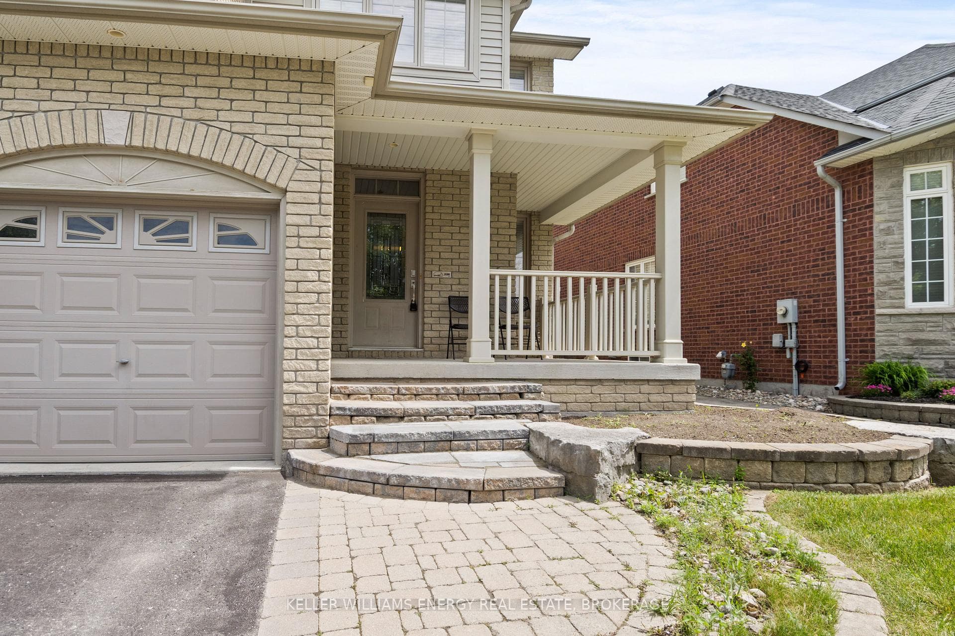 2127 Avalon Court photo 4