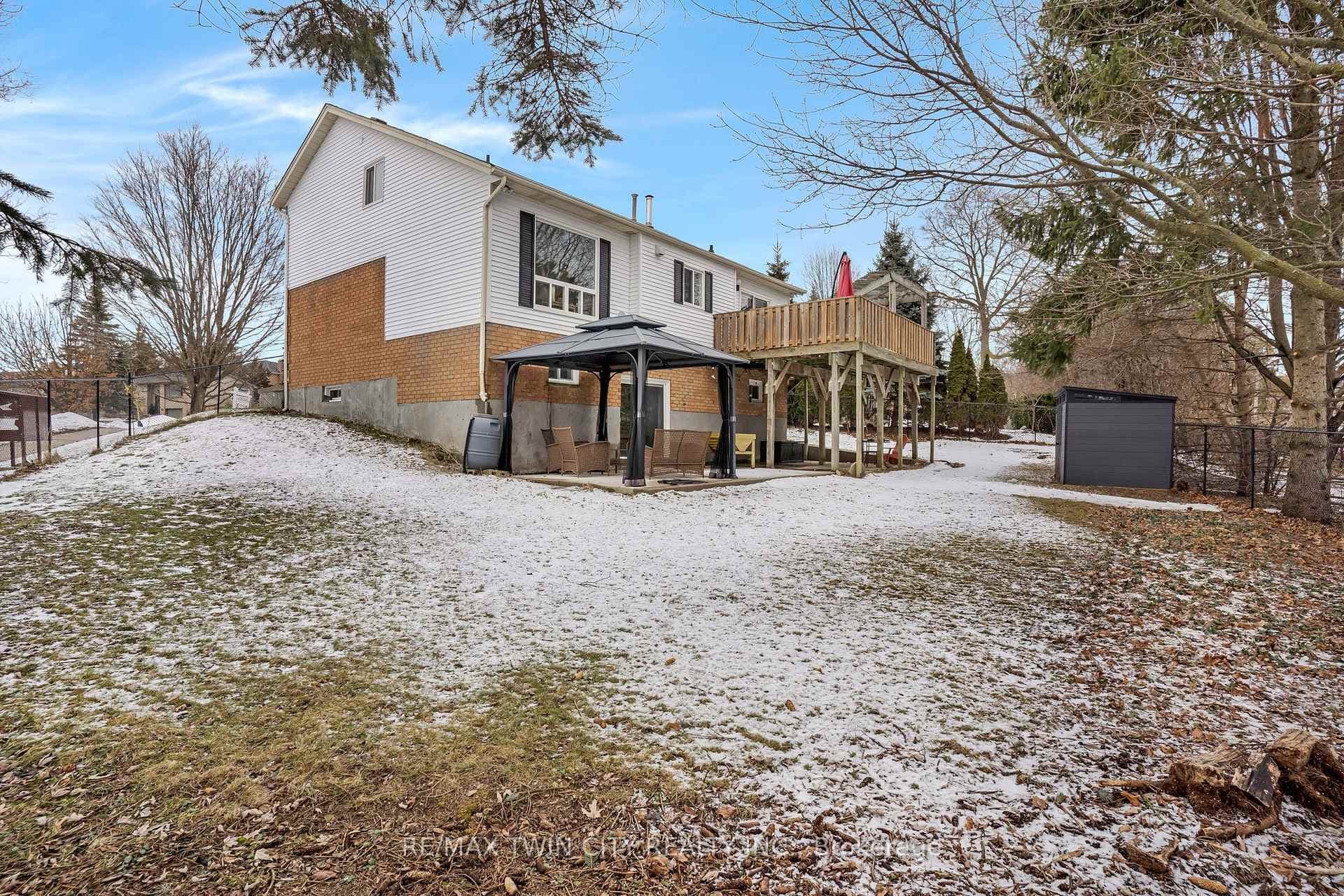 49 Wyandotte Court photo 37