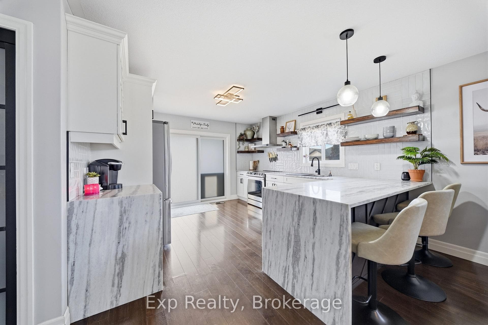 7 Tessa Boulevard photo 15