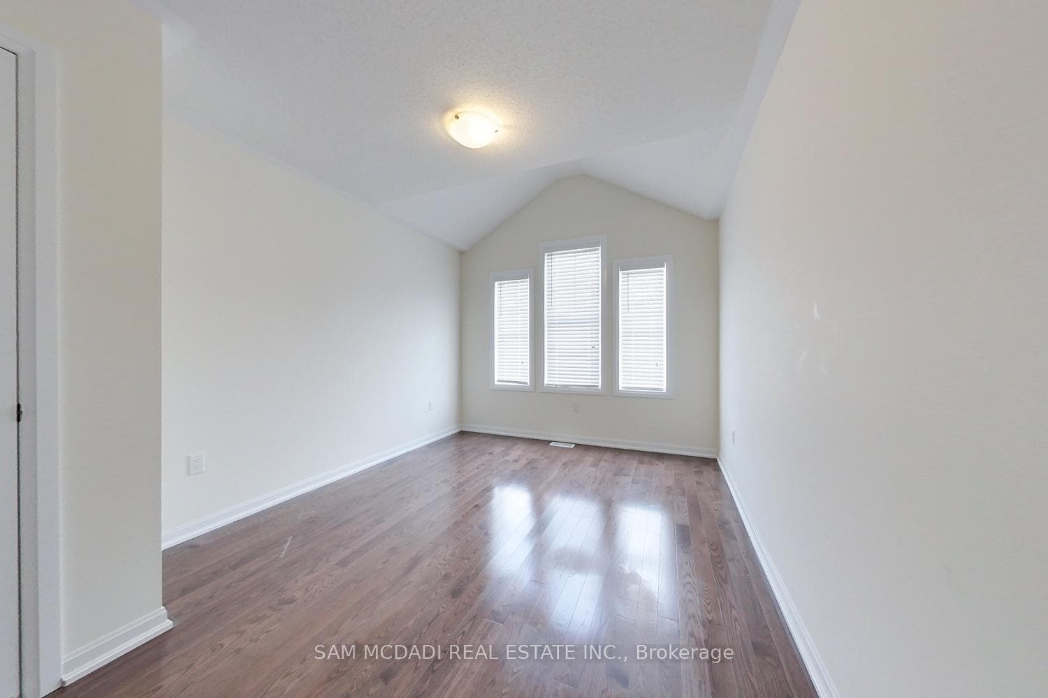 119 Beaveridge Avenue photo 21