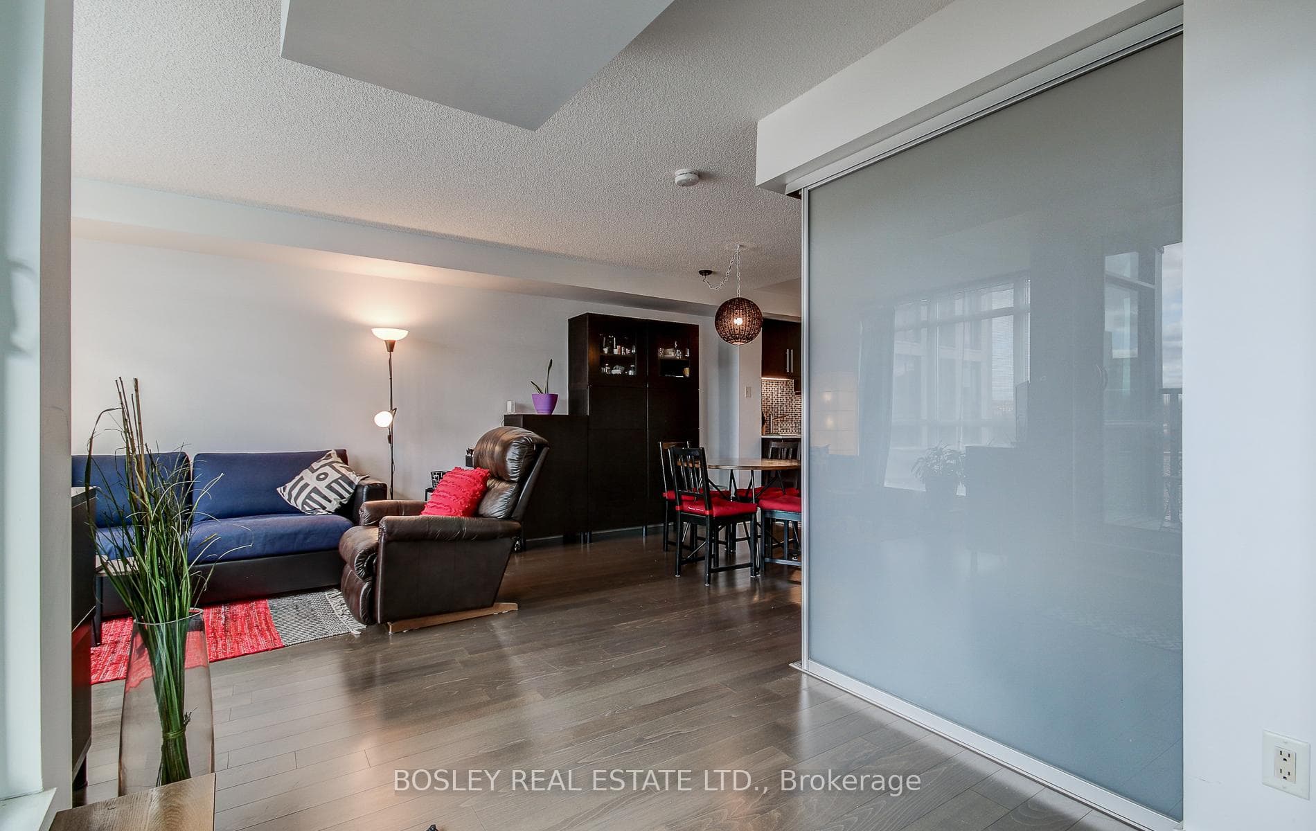 1171 Queen Street Unit 412 photo 22
