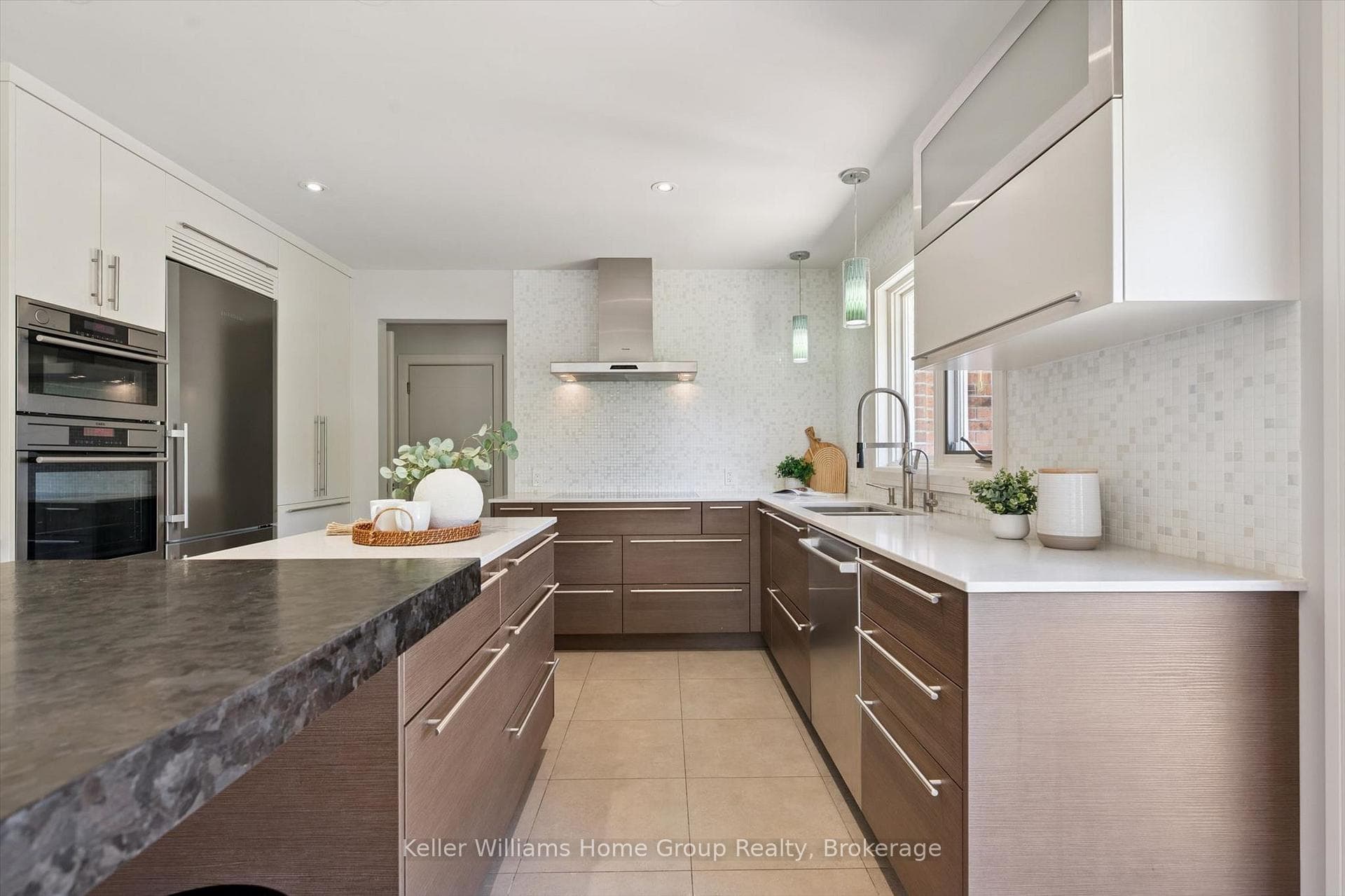 22 Lyle Place photo 16