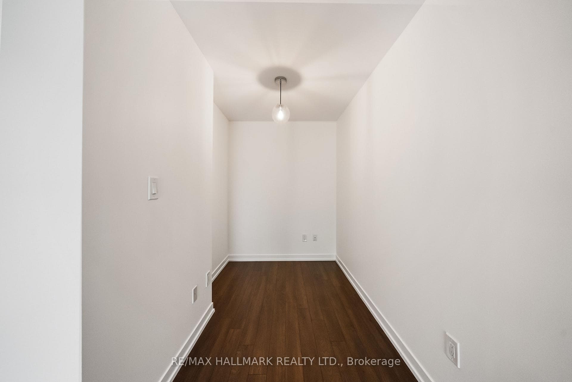 816 Lansdowne Avenue Unit 103 photo 13