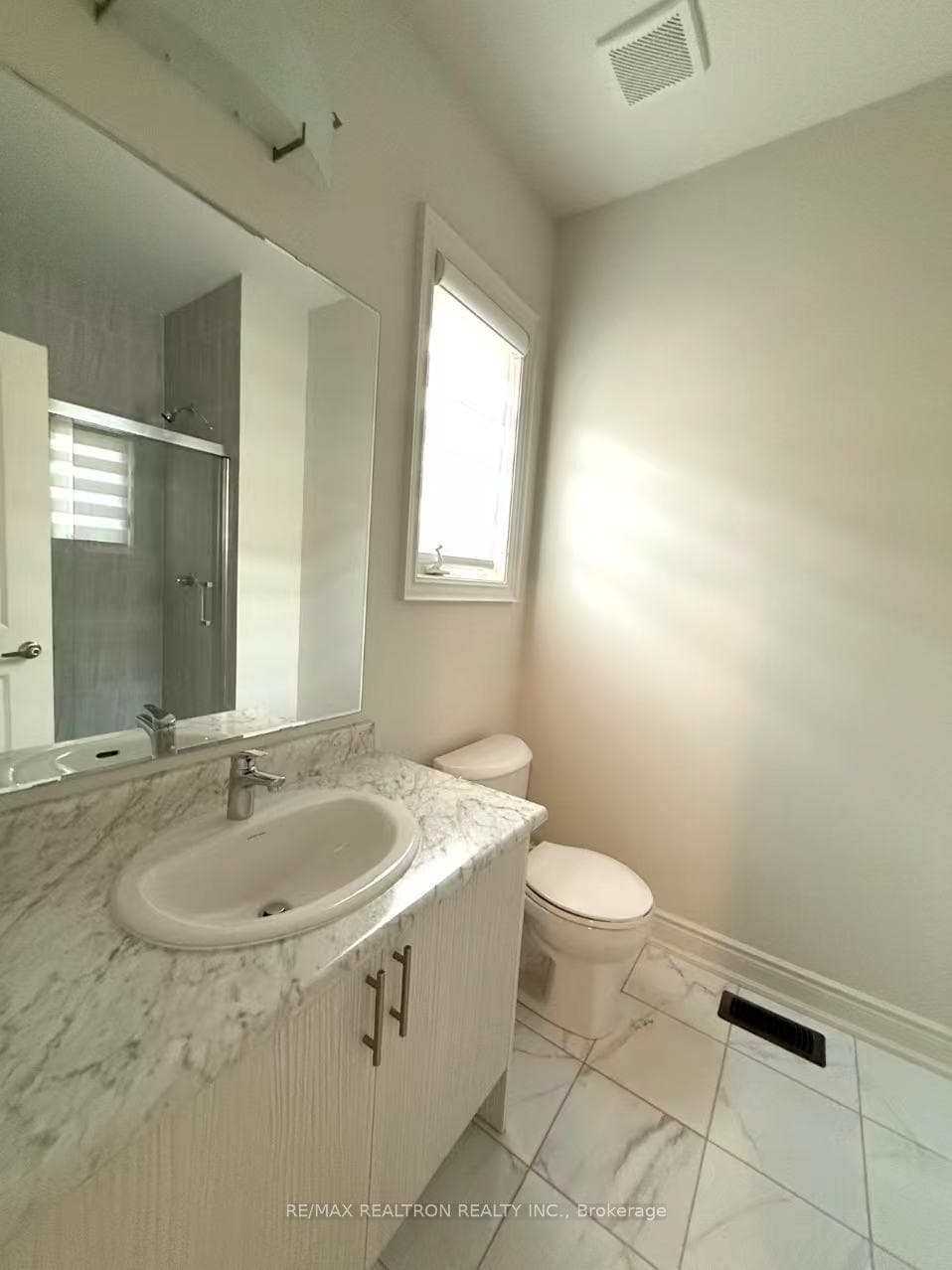 96 Boccella Crescent photo 20