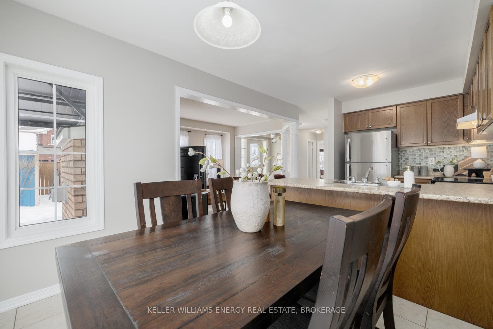 150 Courvier Crescent photo 16