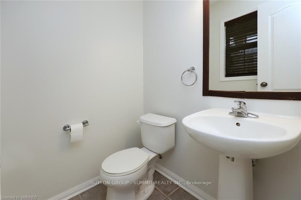 4034 DONNIC Drive photo 4