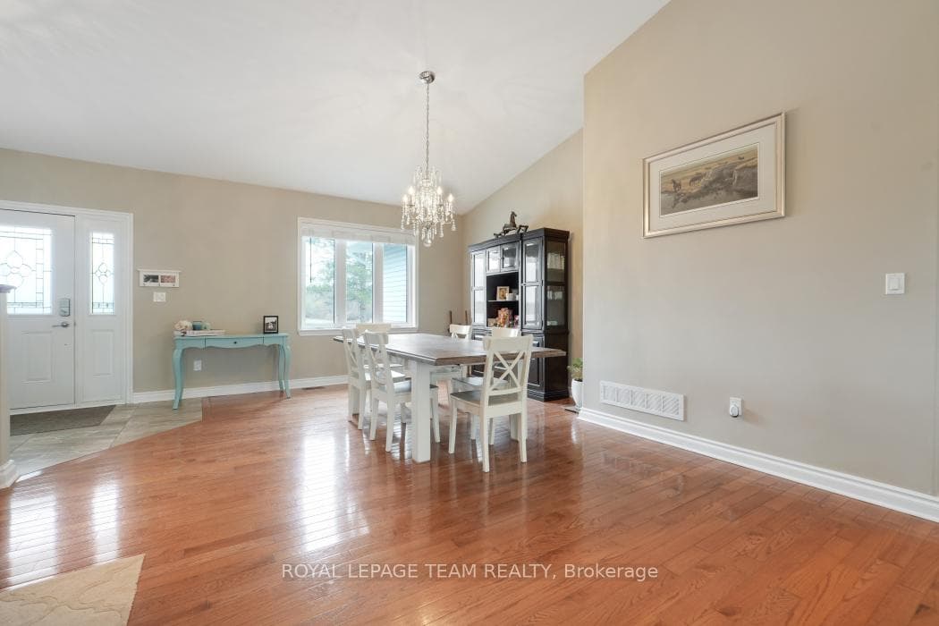 986 South Gower Drive photo 7