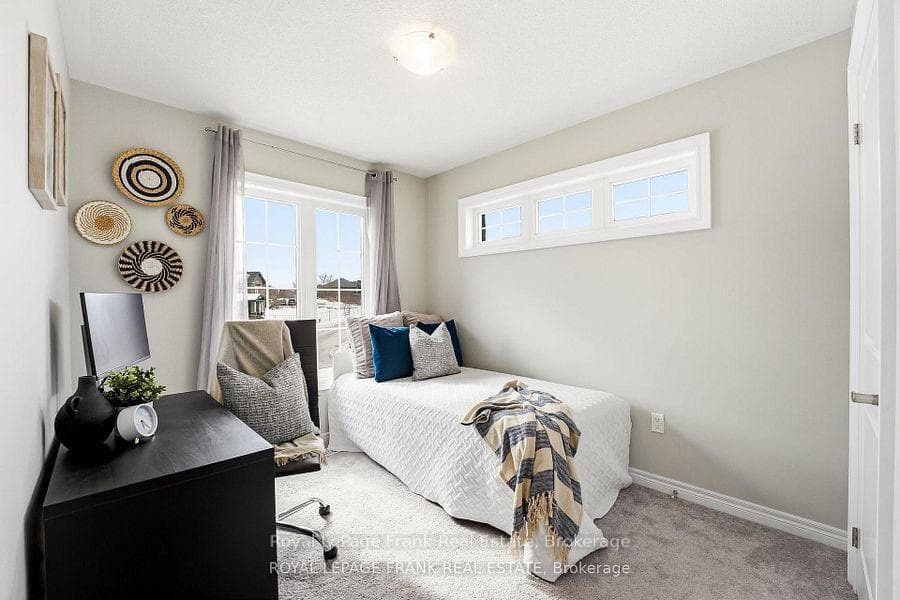 6 Aldridge Lane photo 34