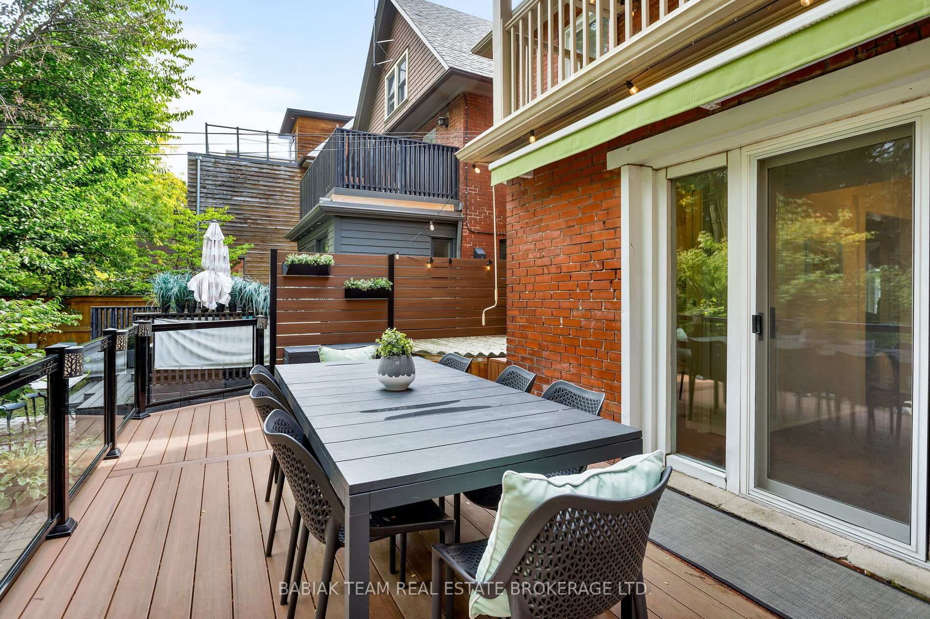 60 Hewitt Avenue photo 43
