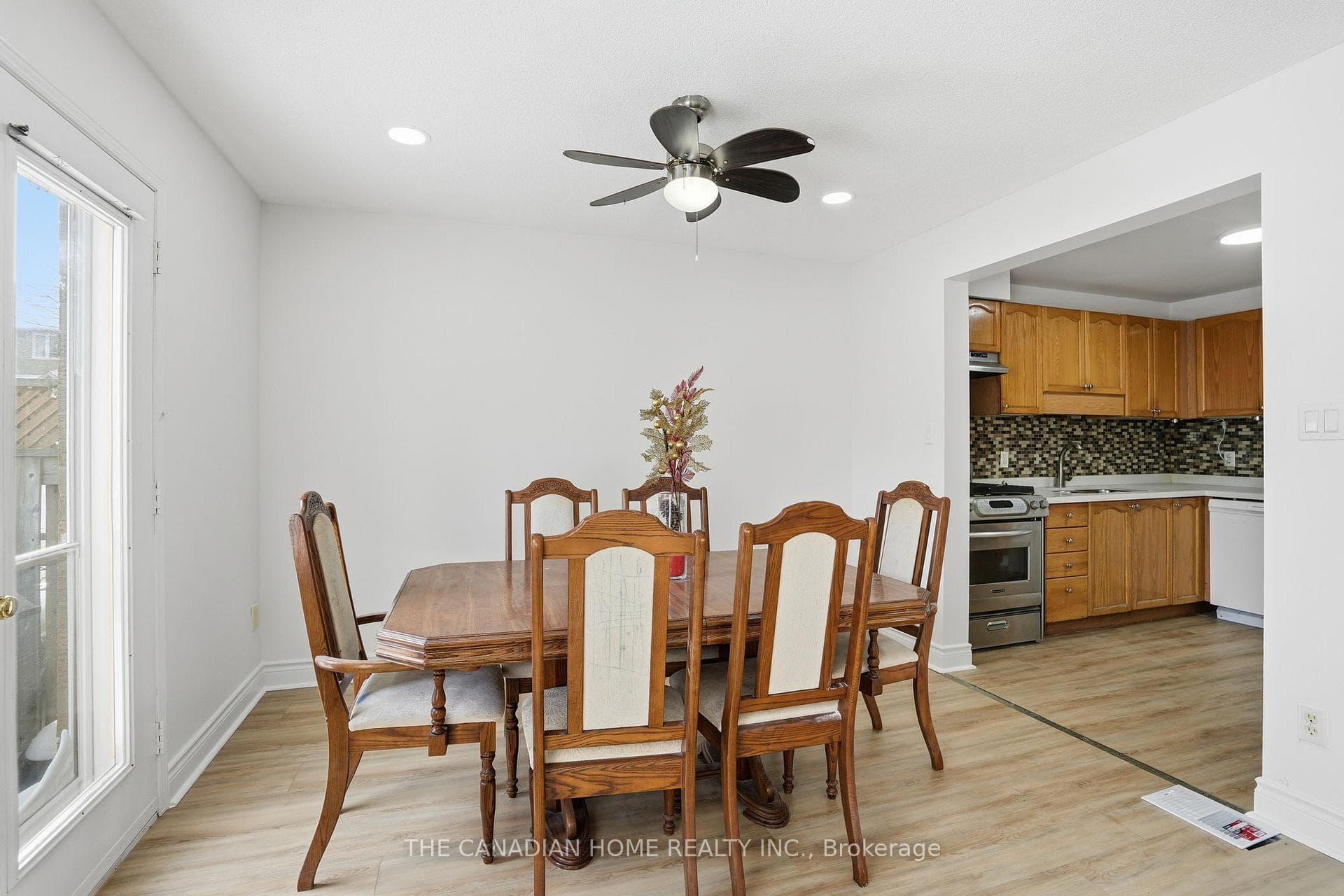 1889 Upper Wentworth Street Unit 29 photo 13